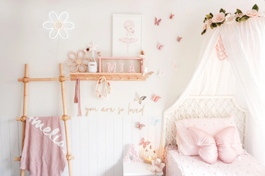 Kids Nursery Shelf (Pine Wood)